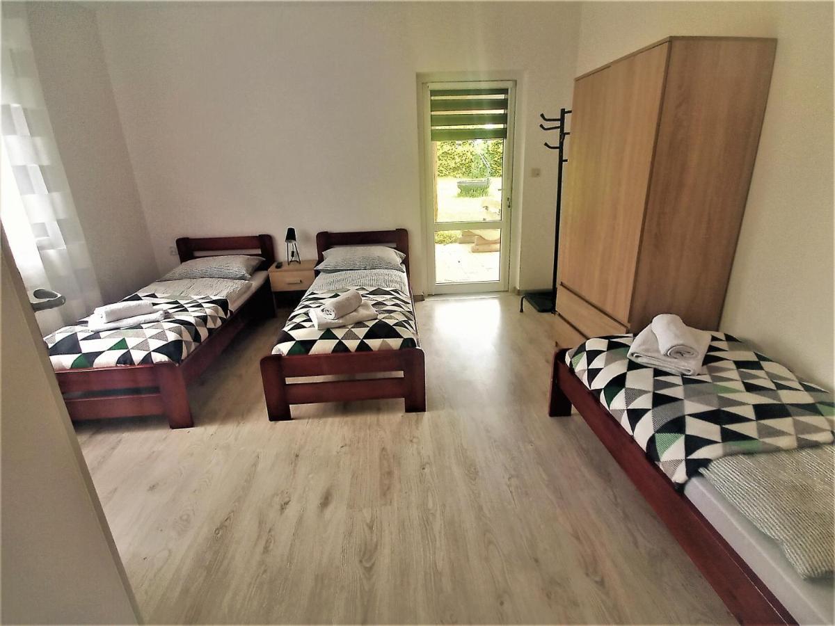 Chmarnik Apartment Polanczyk Luaran gambar