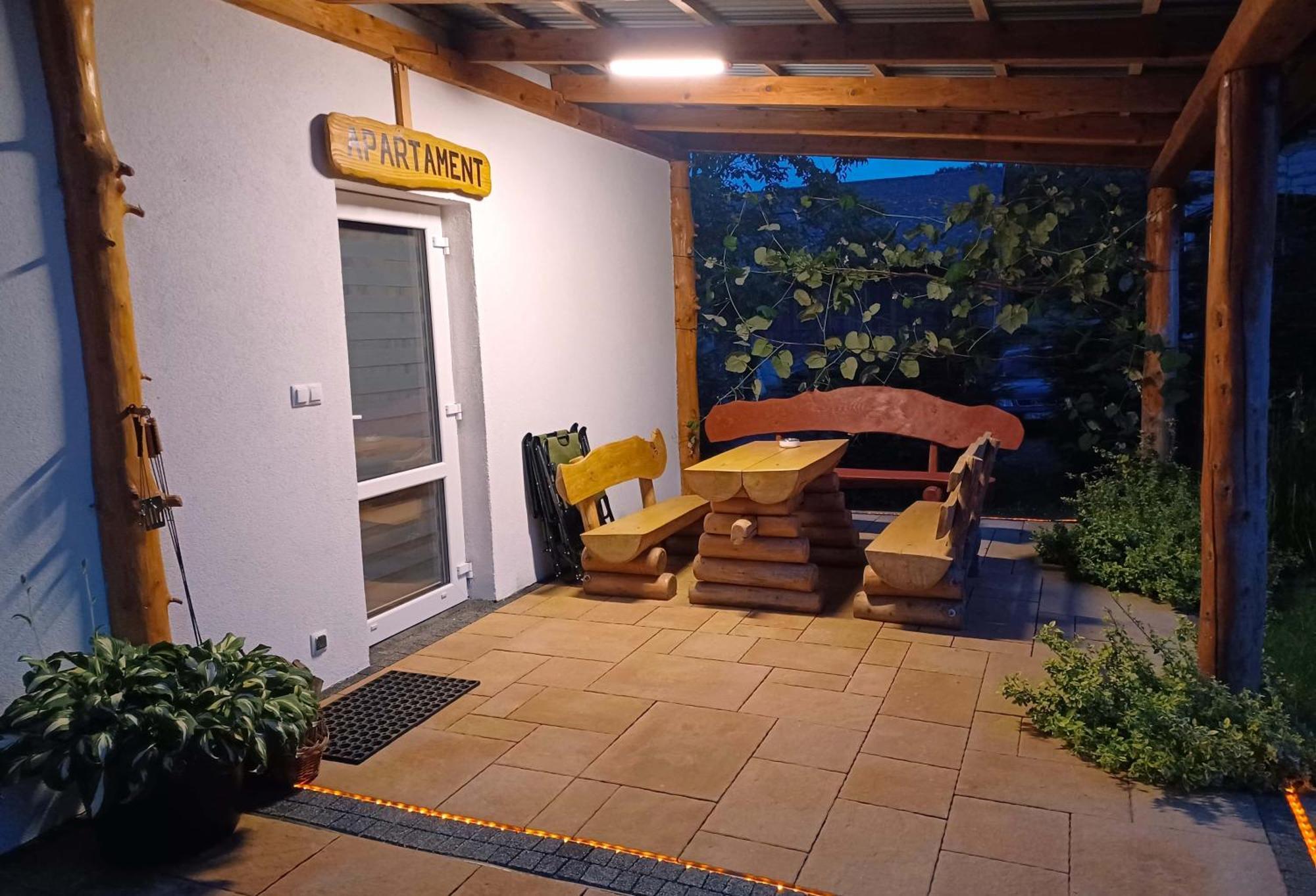 Chmarnik Apartment Polanczyk Luaran gambar