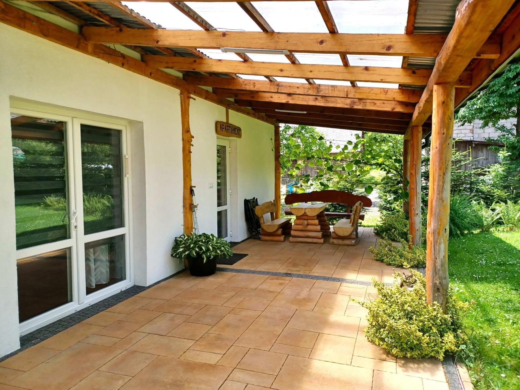 Chmarnik Apartment Polanczyk Luaran gambar