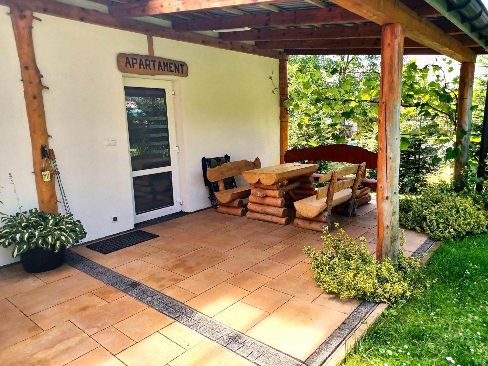Chmarnik Apartment Polanczyk Luaran gambar